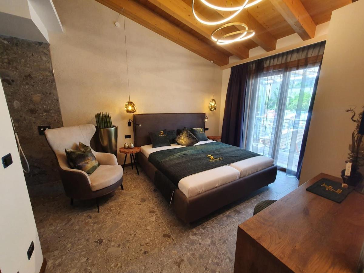 Sibenbras Natural Aparthotel Лімоне-суль-Гарда Екстер'єр фото