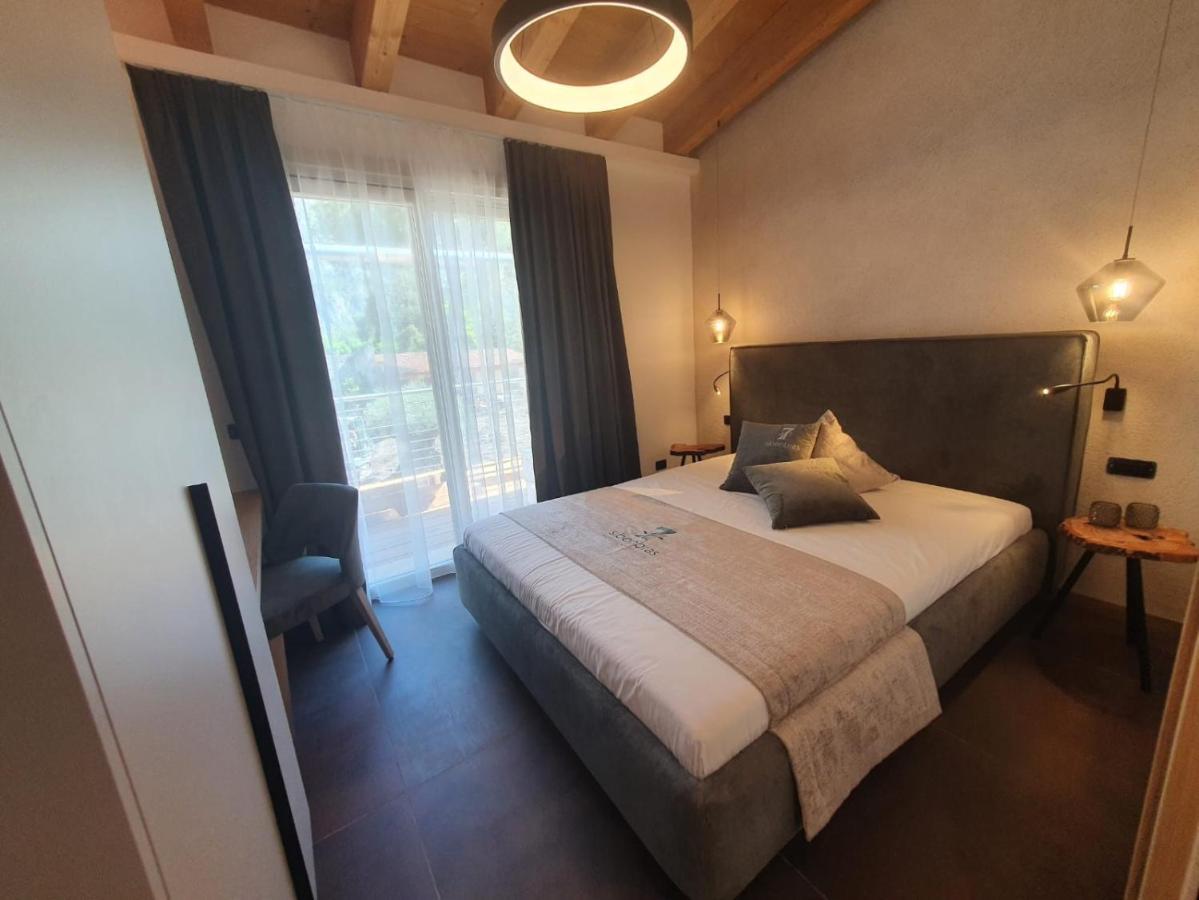 Sibenbras Natural Aparthotel Лімоне-суль-Гарда Екстер'єр фото