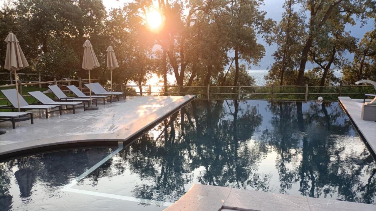 Sibenbras Natural Aparthotel Лімоне-суль-Гарда Екстер'єр фото
